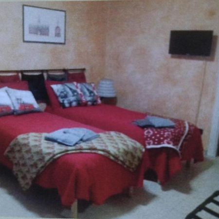 Guest House Elisabeth Пинероло Экстерьер фото